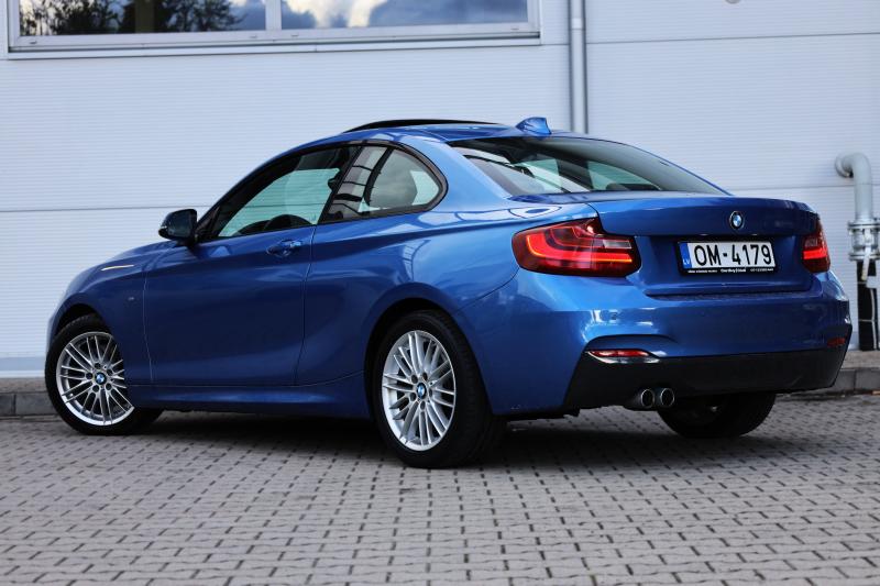 BMW - 220 - pic5