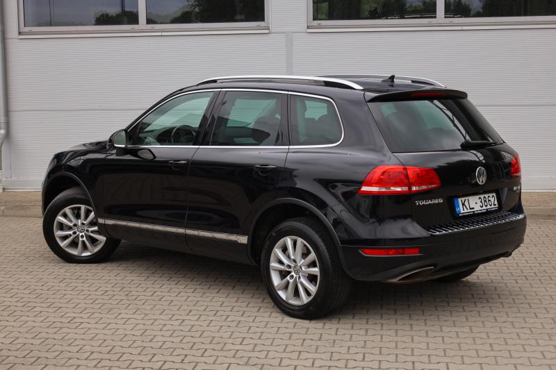 Volkswagen - Touareg - pic5