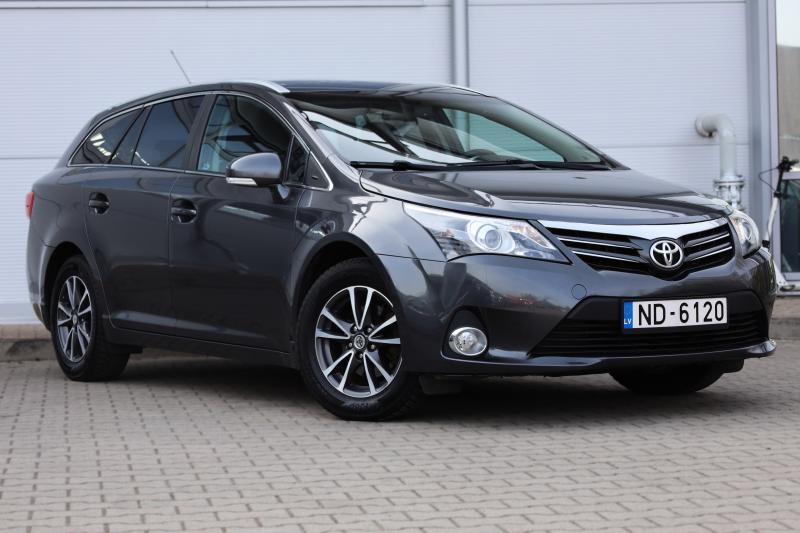 Toyota - Avensis - pic4