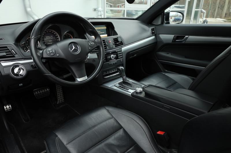 Mercedes-Benz - E350 - pic12