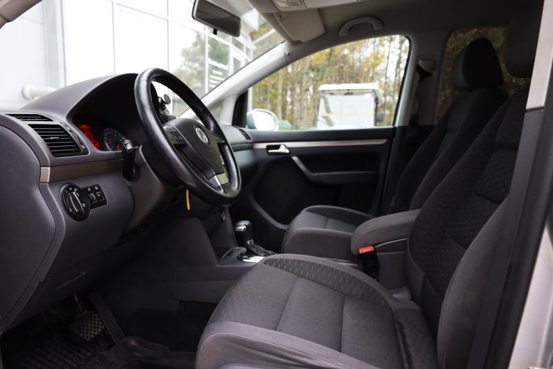 Volkswagen - Touran - pic6