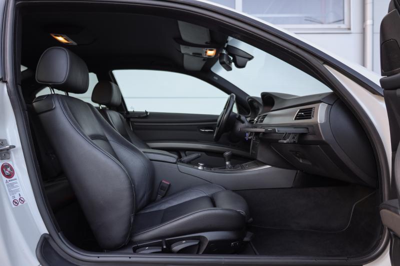 BMW - 320 - pic20