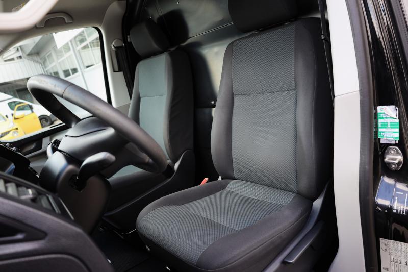 Volkswagen - Transporter - pic8