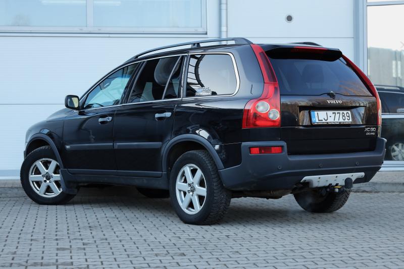 Volvo - XC90 - pic4