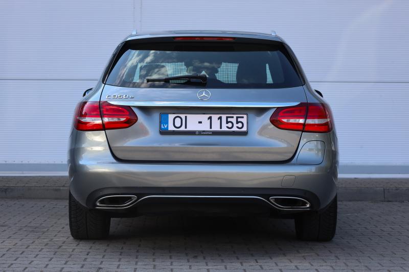 Mercedes-Benz - C350 - pic7