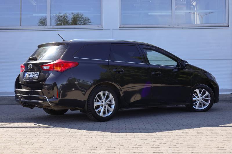 Toyota - Auris - pic6