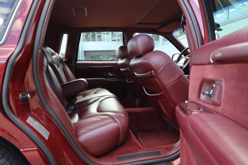Lincoln - Town Car - pic24