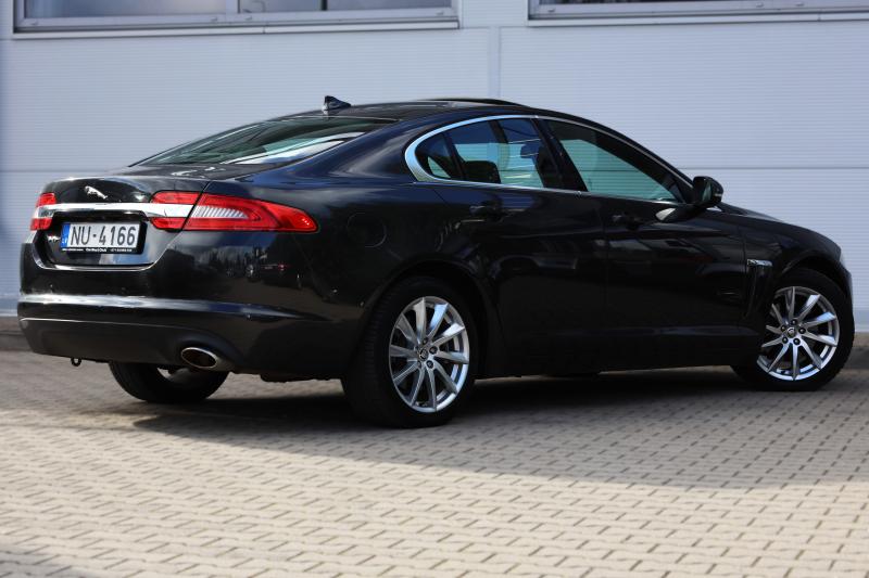 Jaguar - XF - pic5