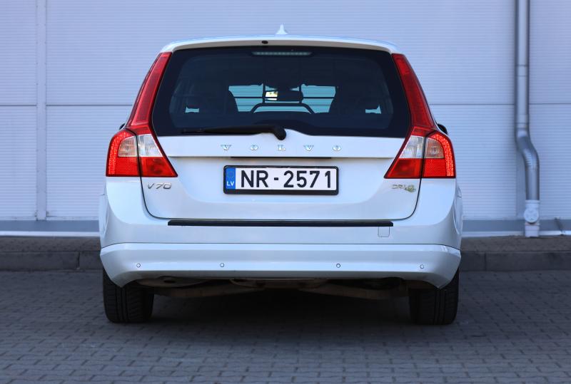 Volvo - V70 - pic5