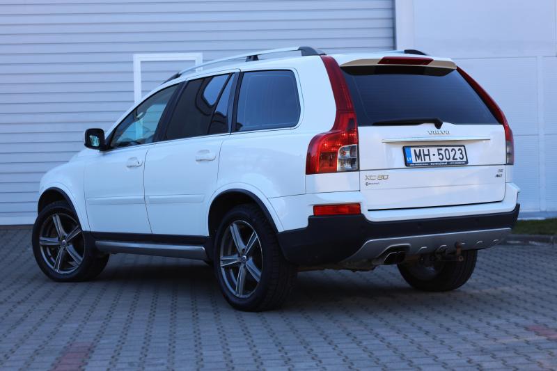 Volvo - XC90 - pic4