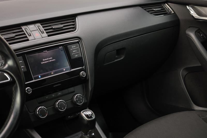 Skoda - Octavia - pic9