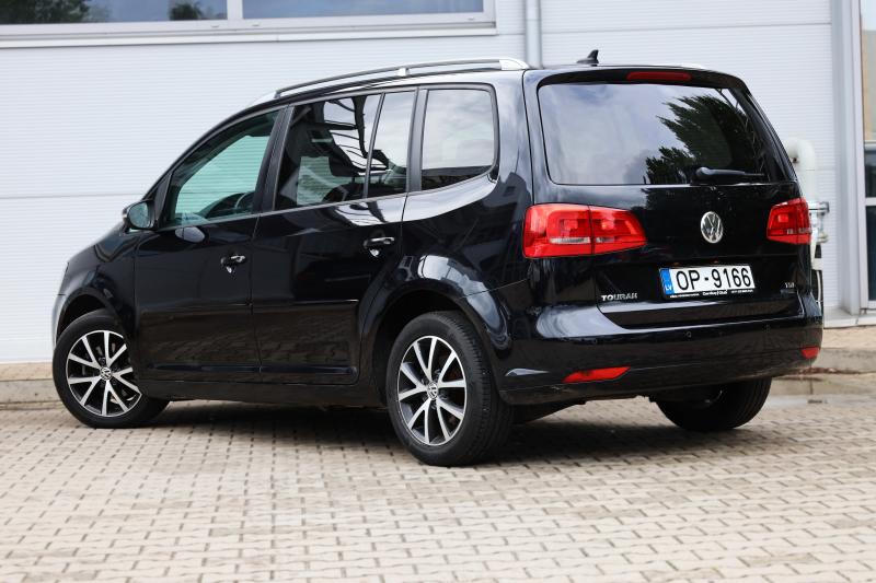 Volkswagen - Touran - pic6