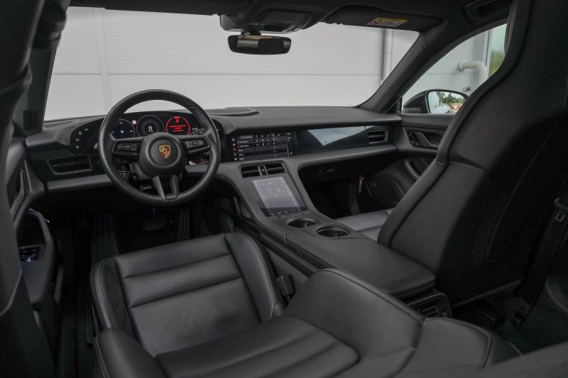 Porsche - Taycan - pic20