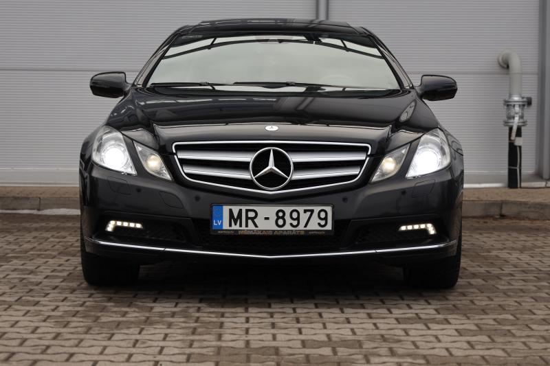 Mercedes-Benz - E350 - pic4