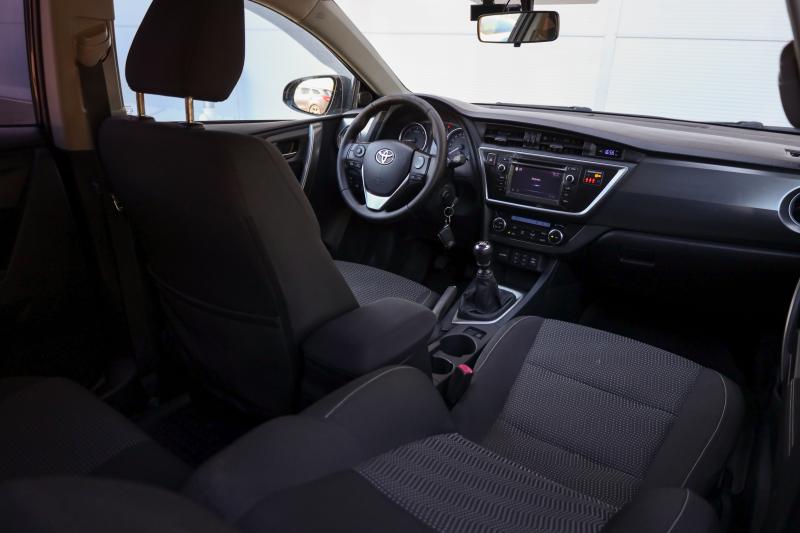 Toyota - Auris - pic15
