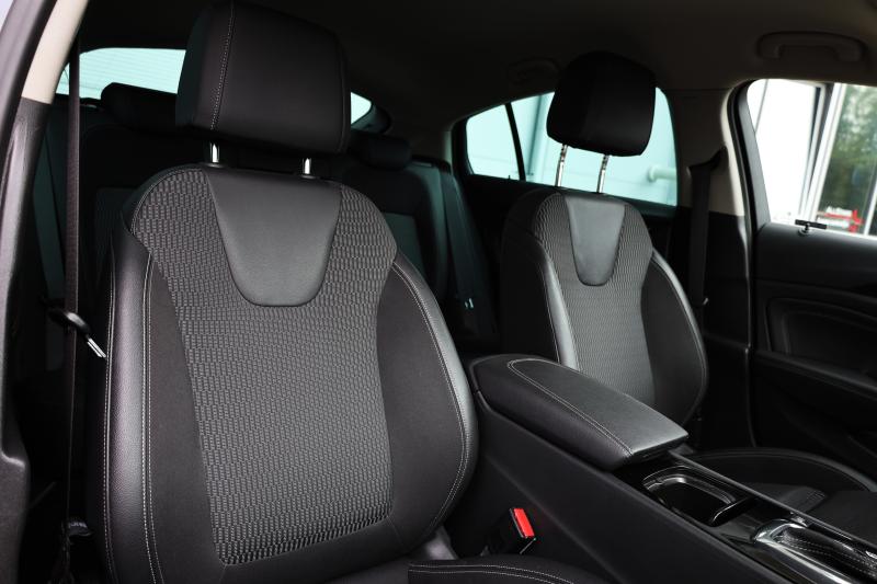 Opel - Insignia - pic15