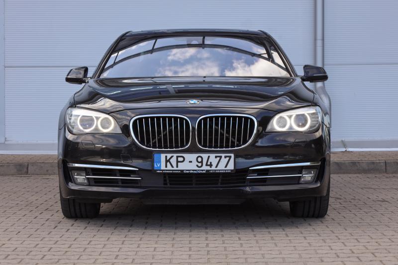 BMW - 740 - pic2