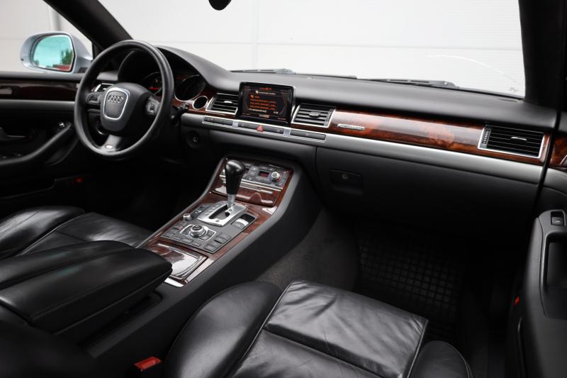 Audi - A8 - pic10