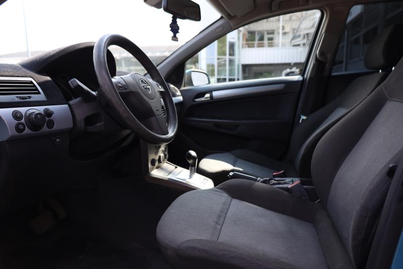 Opel - Astra - pic6