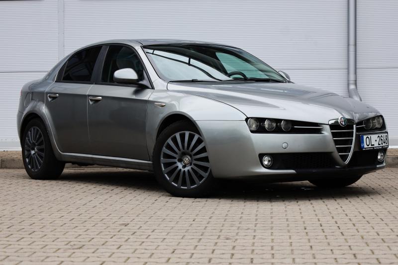 Alfa Romeo - 159 - pic4