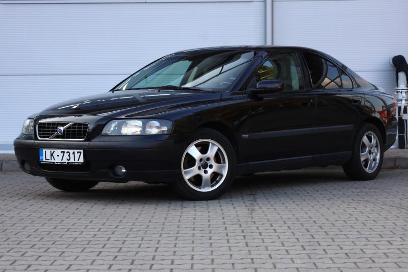 Volvo - S60 - pic1
