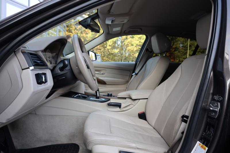 BMW - 320 - pic11