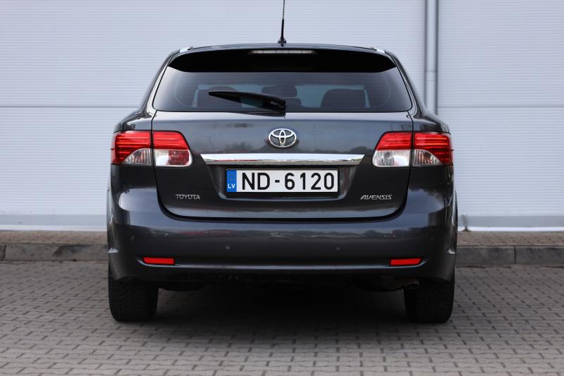Toyota - Avensis - pic6