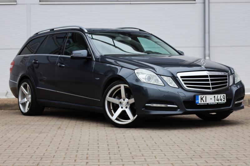 Mercedes-Benz - E200 - pic4
