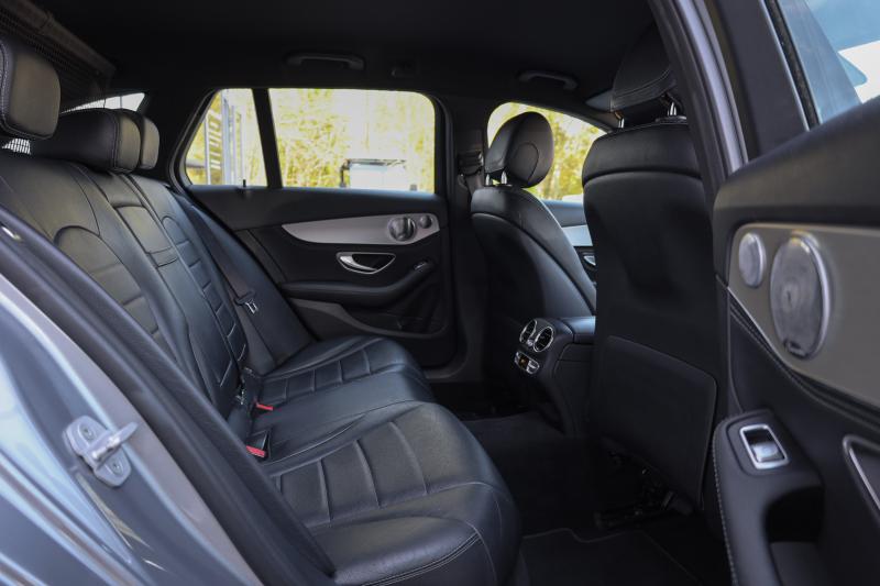 Mercedes-Benz - C350 - pic19