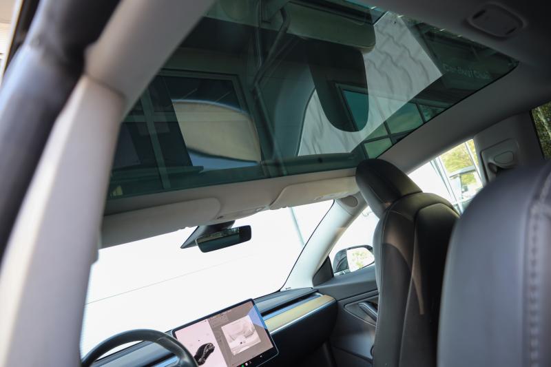 Tesla - Model 3 - pic13