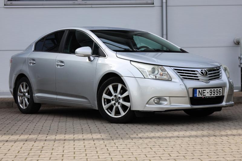 Toyota - Avensis - pic2