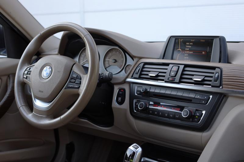 BMW - 320 - pic14