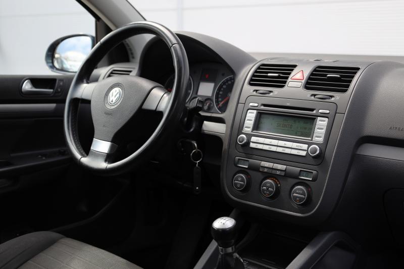 Volkswagen - Golf - pic10