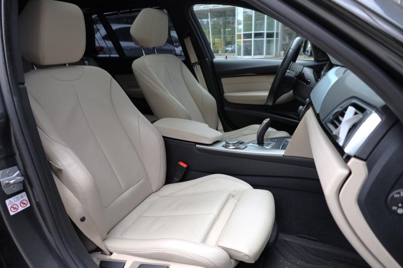 BMW - 320 - pic19