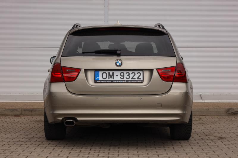 BMW - 320 - pic6