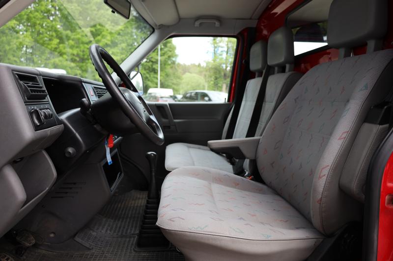 Volkswagen - Transporter - pic10