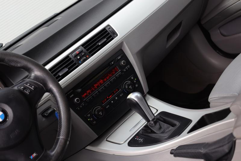 BMW - 330 - pic10