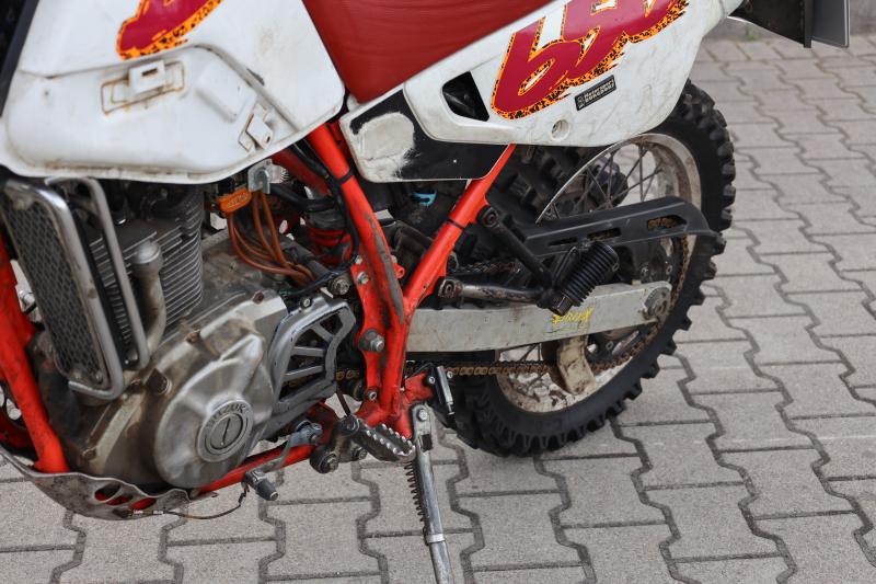 Suzuki - DR - pic2