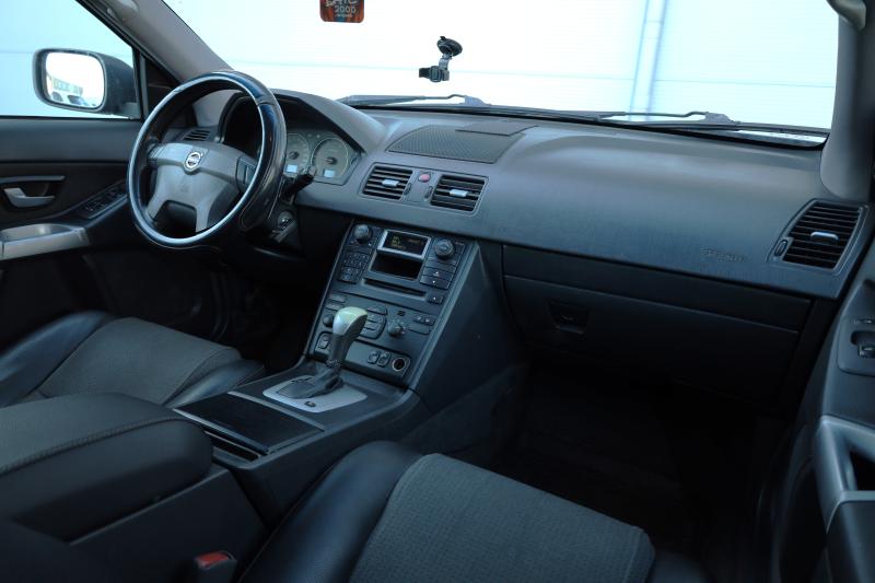 Volvo - XC90 - pic9