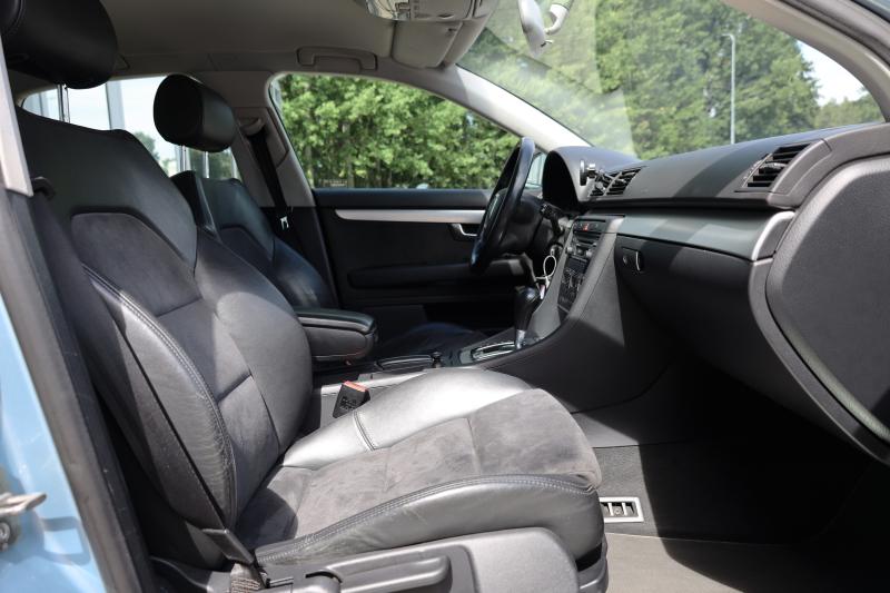Audi - A4 - pic14