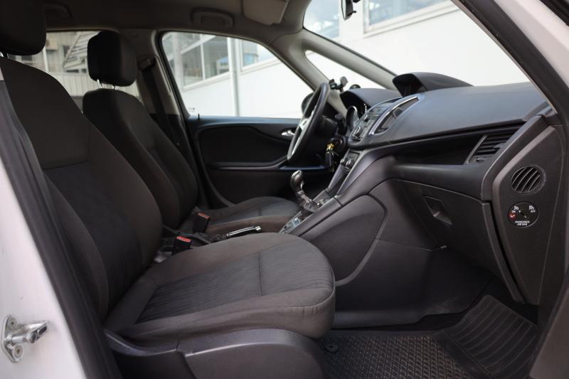 Opel - Zafira - pic10
