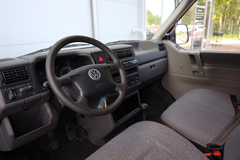 Volkswagen - Transporter - pic7