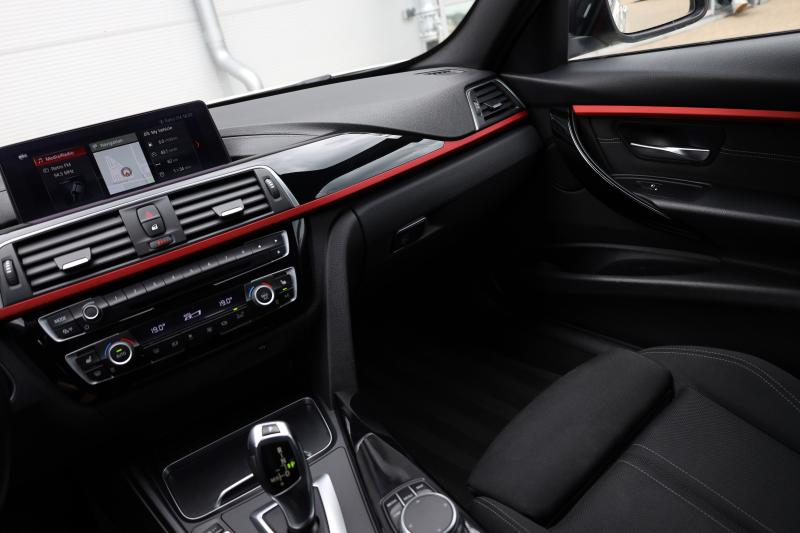 BMW - 320 - pic11