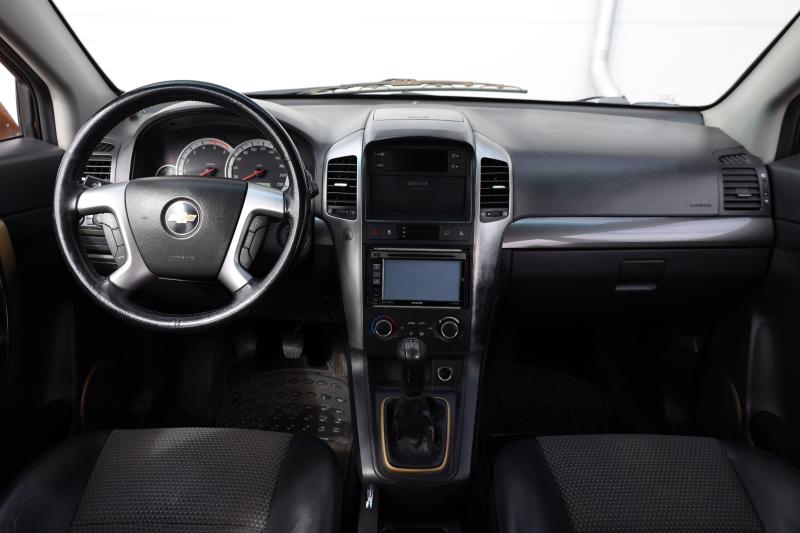 Chevrolet - Captiva - pic6
