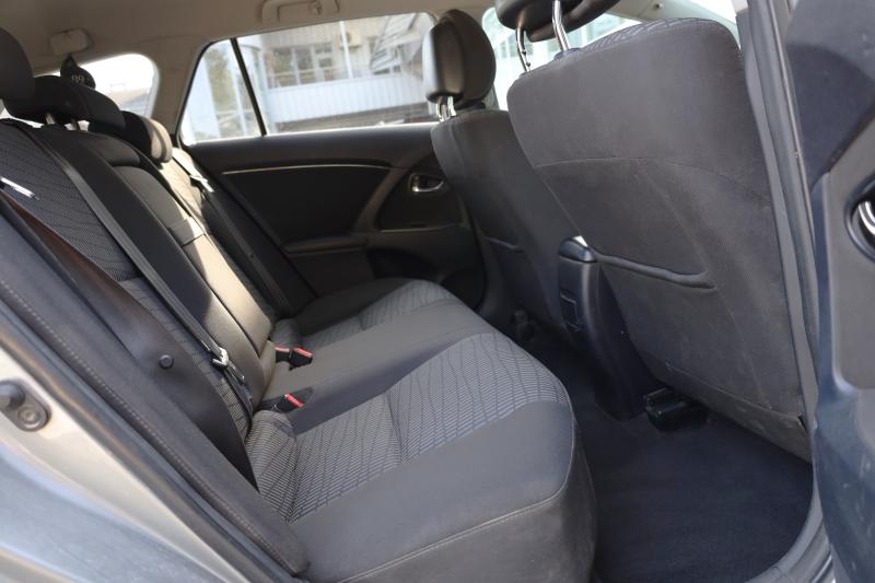 Toyota - Avensis - pic12