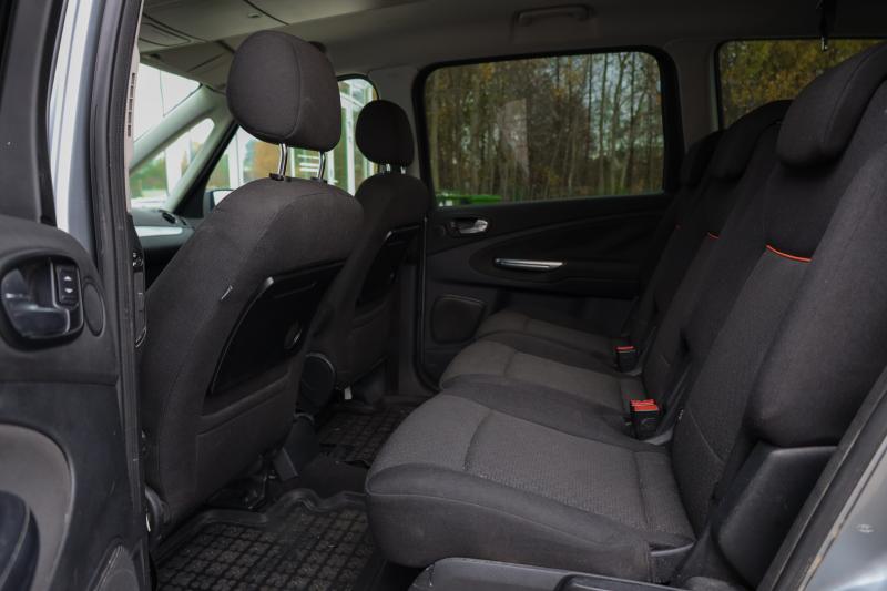 Ford - Galaxy - pic11