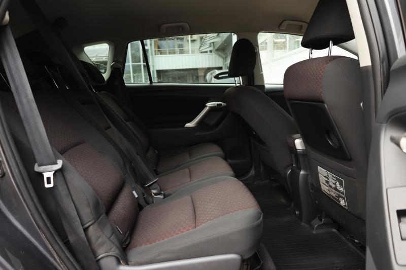 Toyota - Verso - pic13