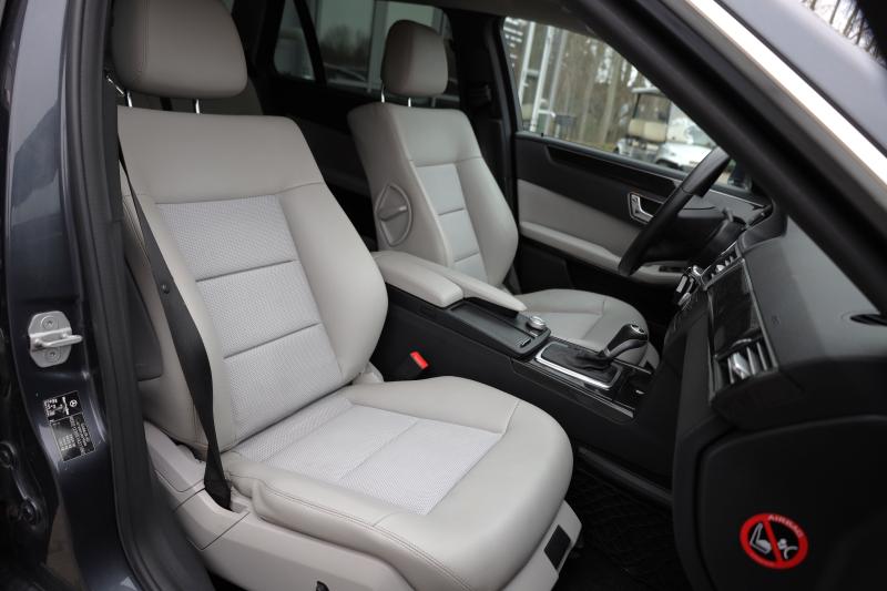 Mercedes-Benz - E200 - pic13