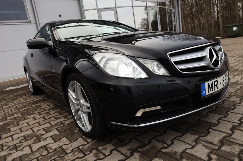 Mercedes-Benz - E350 - pic3