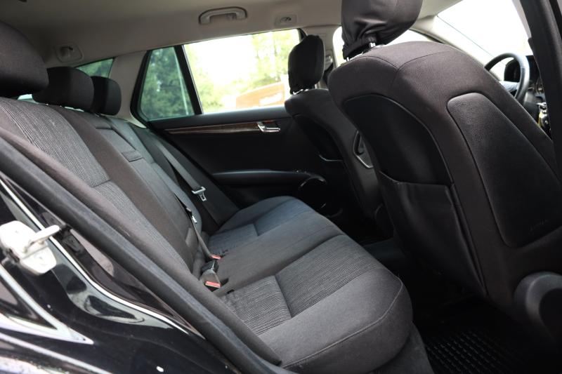 Mercedes-Benz - C220 - pic13